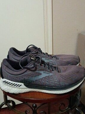 Brooks Mens Adrenaline GTS 21 1103491D093 Gray Running Shoes Size 12 Medium D